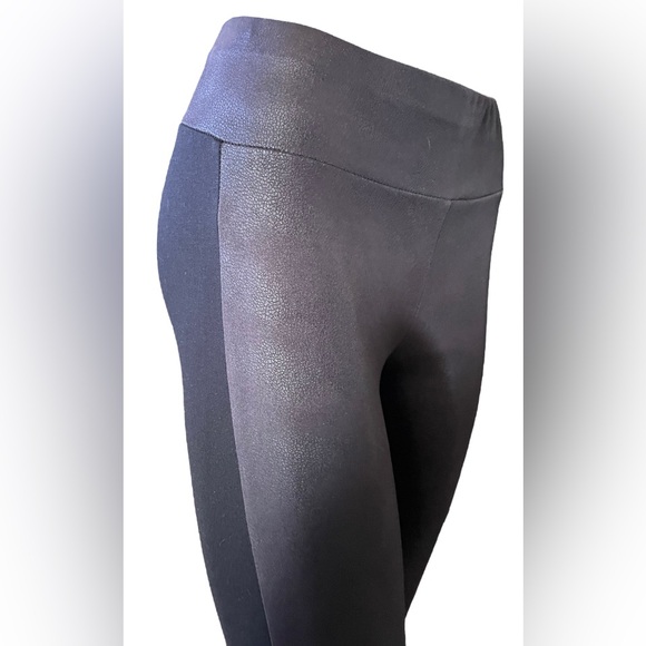 Dutch Blonde Faux Leather Legging - Picture 5 of 6